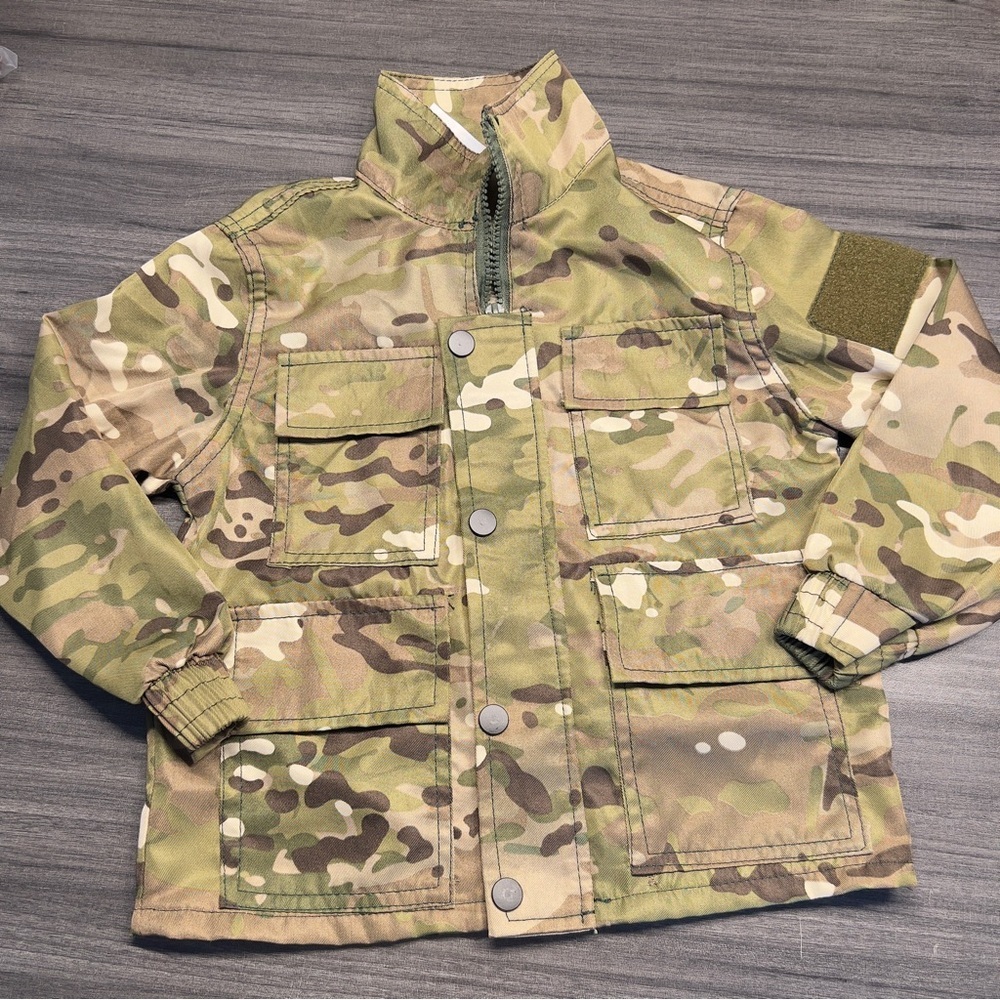 Boys Tactical Camouflage Jacket Zip and snap closure